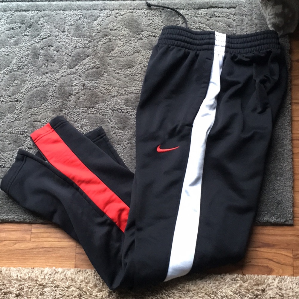 Mens Nike Dri-Fit pants. Size small